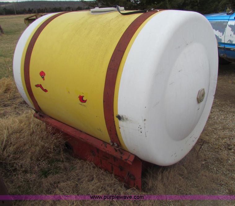 image for item H2223 500 gallon fiberglass tank