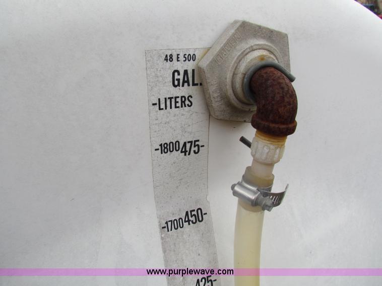 image for item H2223 500 gallon fiberglass tank