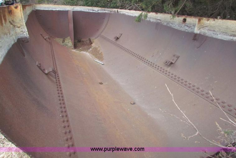 image for item H2224 18' steel half barrel bed