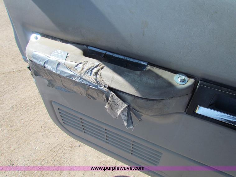 image for item H2228 1992 Chevrolet 1500 pickup truck