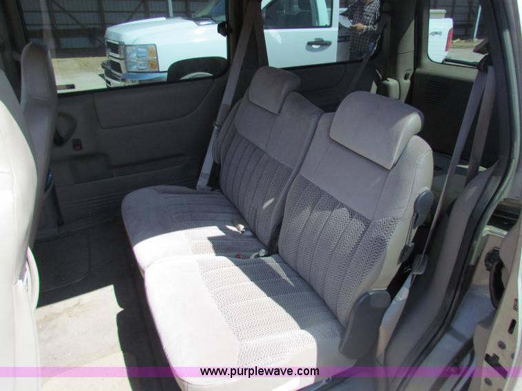 image for item H2230 1999 Chevrolet Venture van