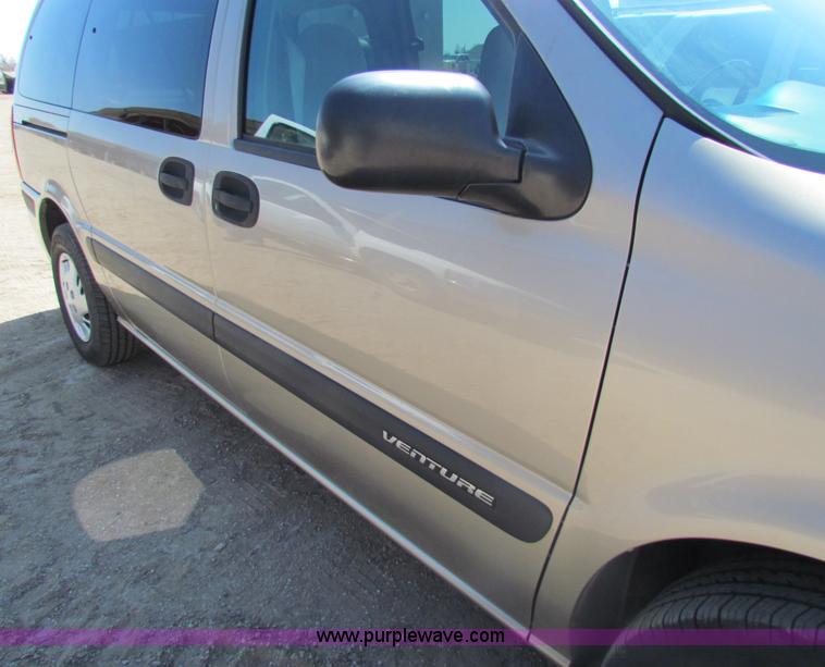 image for item H2230 1999 Chevrolet Venture van