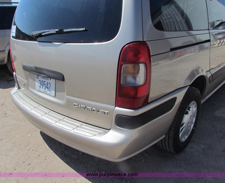 image for item H2230 1999 Chevrolet Venture van