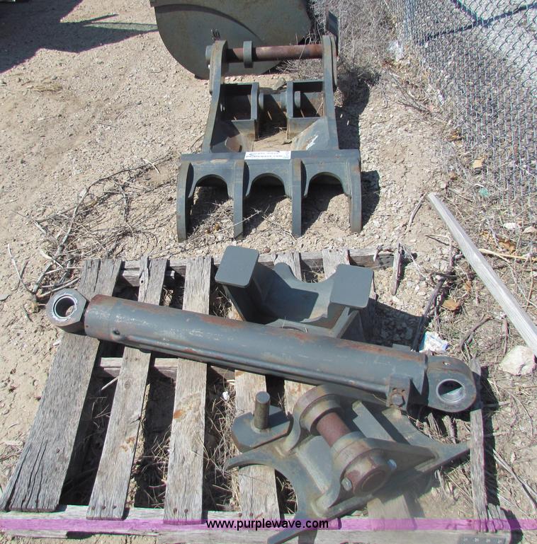 image for item H2234 Esco HK50NE-10 hydraulic thumb