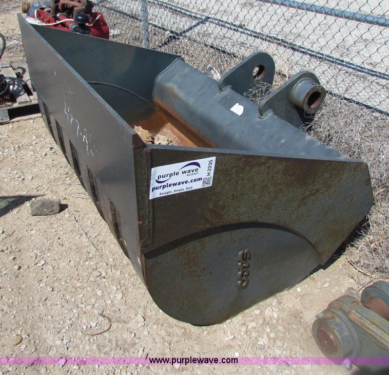 image for item H2235 Esco 5' bucket