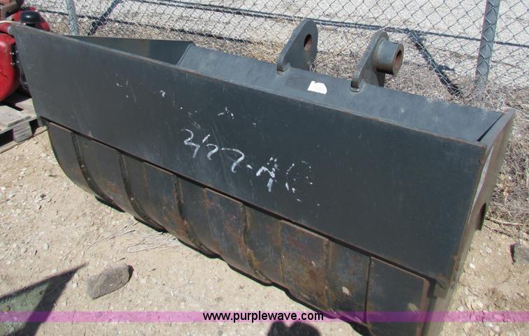 image for item H2235 Esco 5' bucket