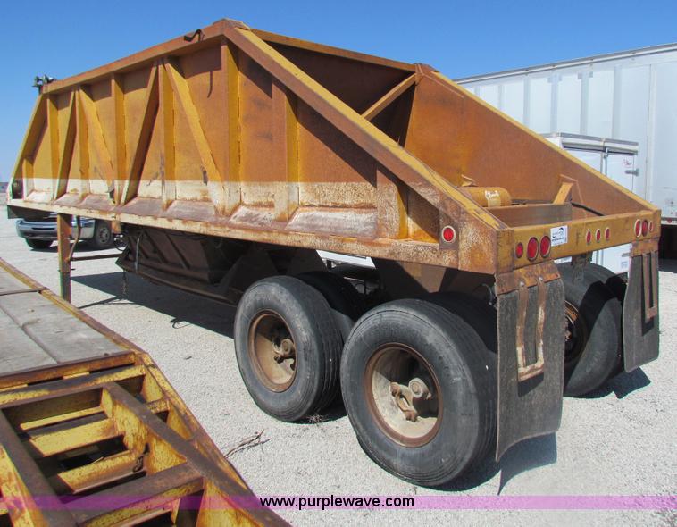 image for item H2237 1982 Clement 30' belly dump trailer