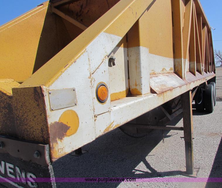 image for item H2237 1982 Clement 30' belly dump trailer