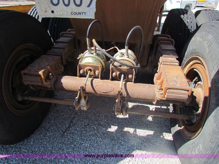 image for item H2237 1982 Clement 30' belly dump trailer