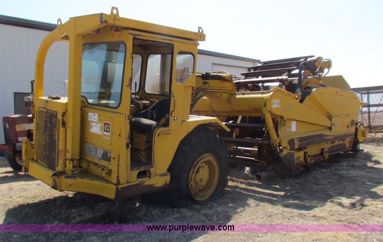 image for item H2240 1973 Caterpillar 613 scraper