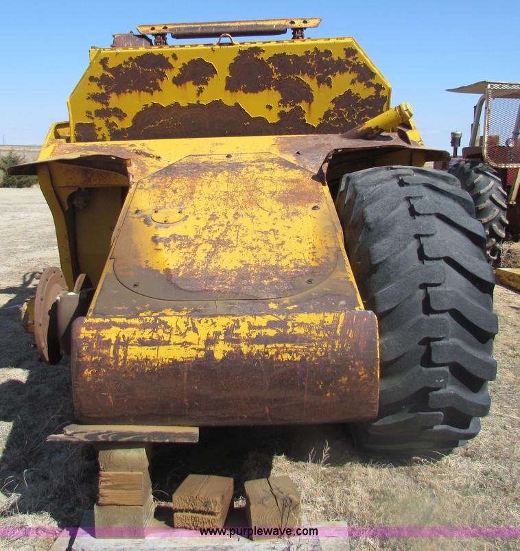 image for item H2240 1973 Caterpillar 613 scraper