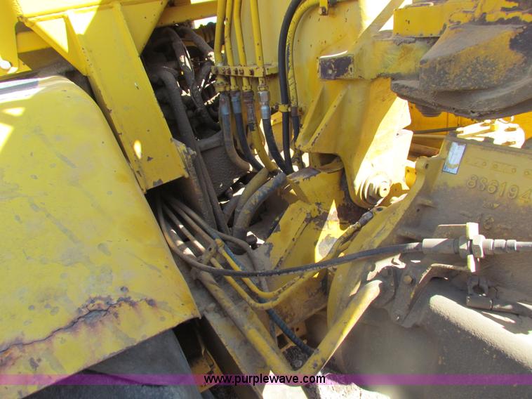 image for item H2240 1973 Caterpillar 613 scraper