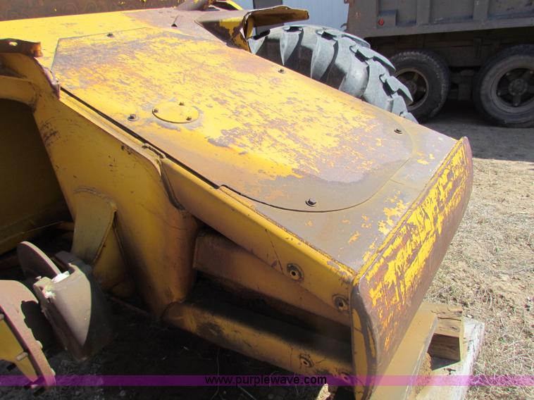 image for item H2240 1973 Caterpillar 613 scraper