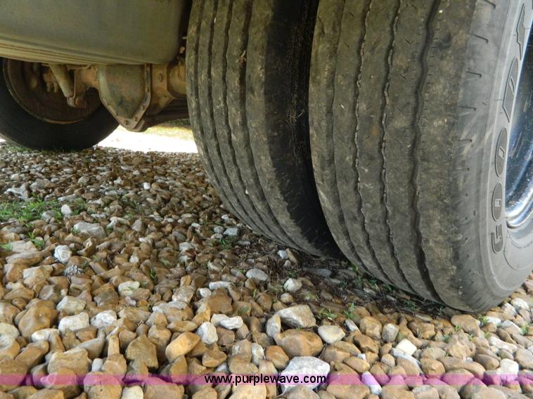 image for item H2478 1996 Chevrolet G30 bus