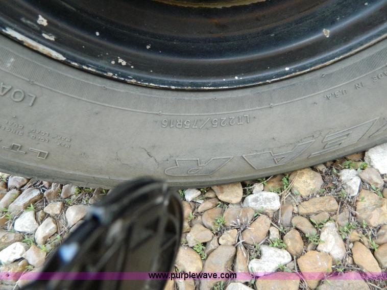 image for item H2478 1996 Chevrolet G30 bus