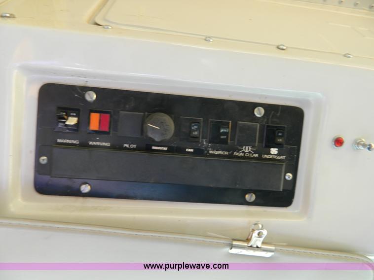 image for item H2479 1993 GMC G3500 Magnavan bus