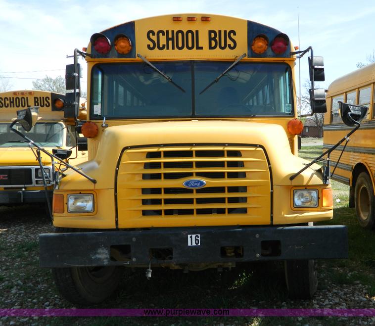 image for item H2480 1995 Ford B700 school bus