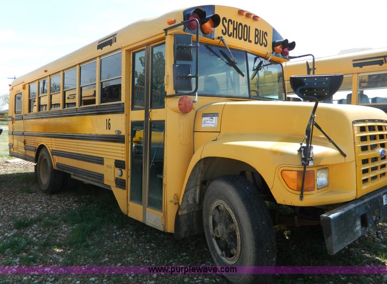 image for item H2480 1995 Ford B700 school bus