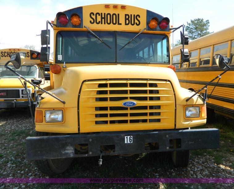 image for item H2480 1995 Ford B700 school bus