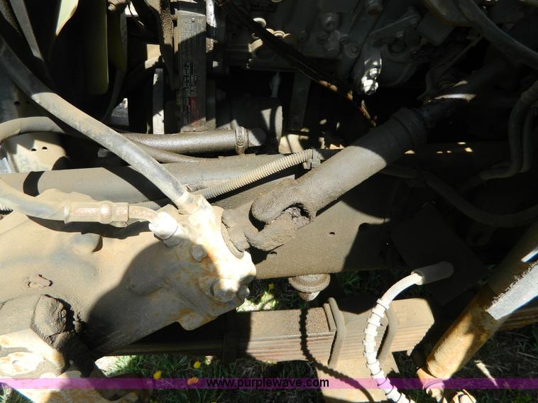 image for item H2481 1993 Ford B700 school bus