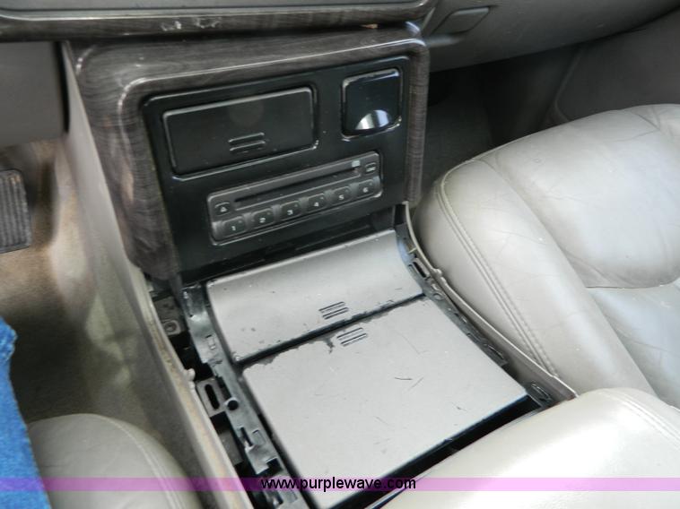 image for item H2482 2004 GMC Yukon Denali XL SVU