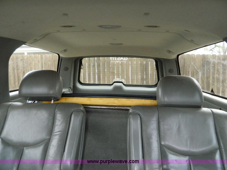 image for item H2482 2004 GMC Yukon Denali XL SVU