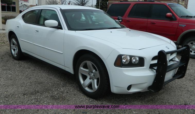 image for item H2483 2010 Dodge Charger