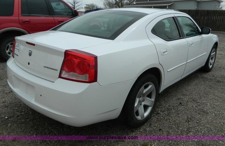 image for item H2483 2010 Dodge Charger
