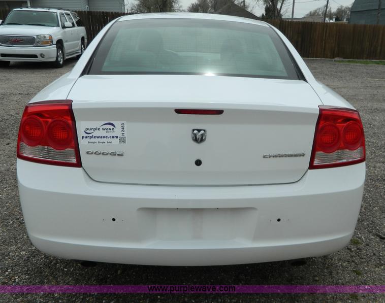 image for item H2483 2010 Dodge Charger