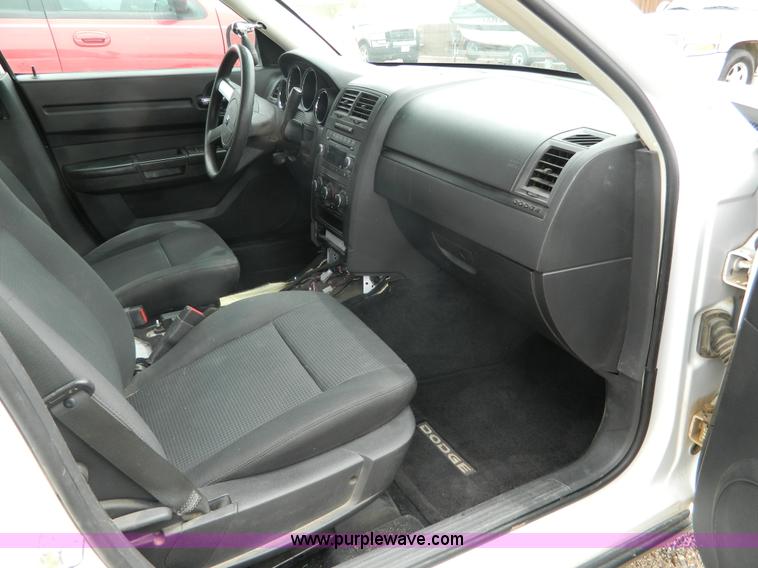 image for item H2483 2010 Dodge Charger