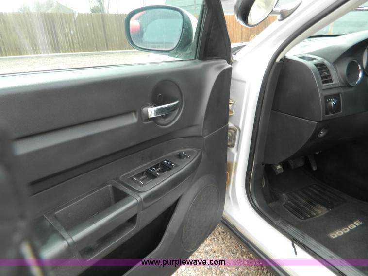 image for item H2483 2010 Dodge Charger