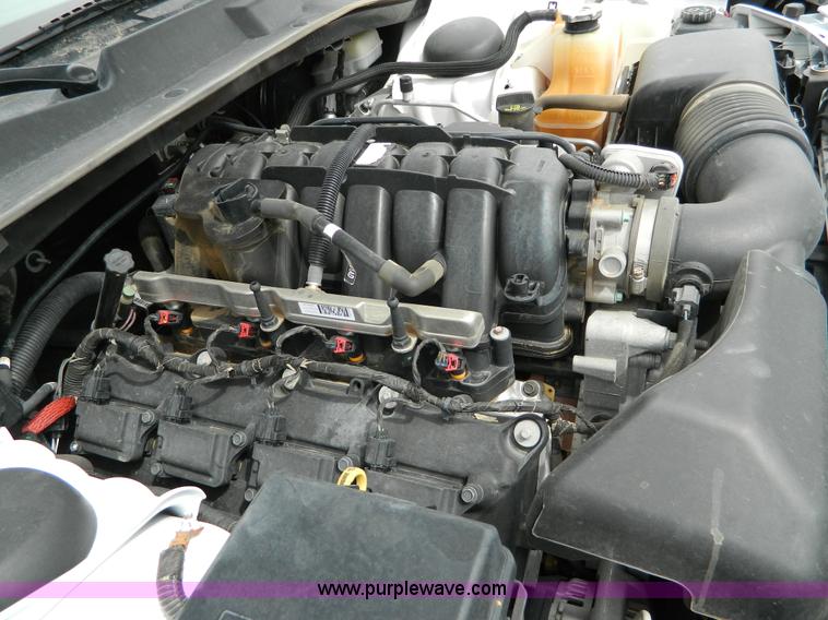 image for item H2483 2010 Dodge Charger