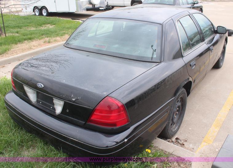 image for item H6001 2007 Ford Crown Victoria Police Interceptor