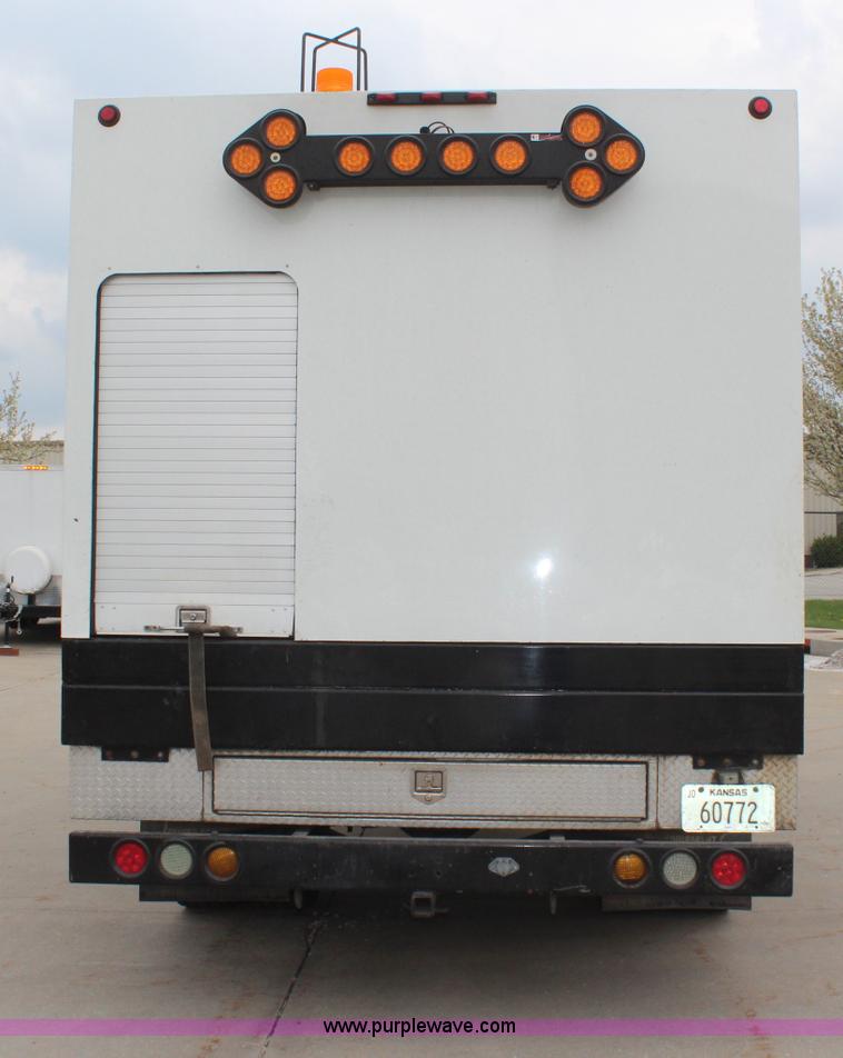 image for item H6014 2005 International DuraStar 4300 sewer jetter truck