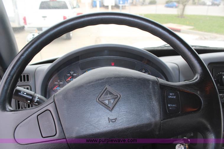 image for item H6014 2005 International DuraStar 4300 sewer jetter truck