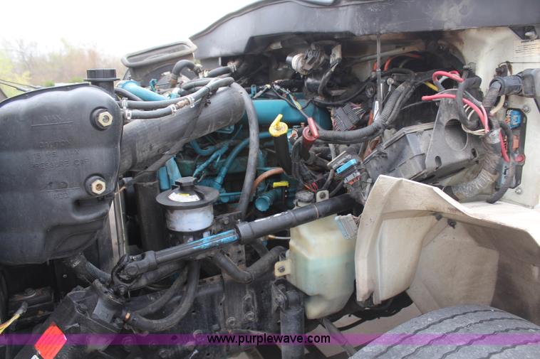 image for item H6014 2005 International DuraStar 4300 sewer jetter truck