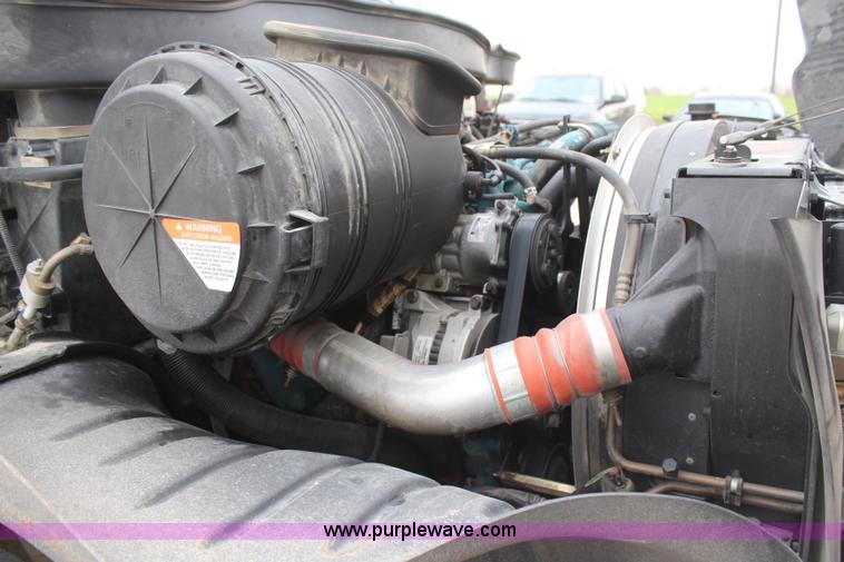 image for item H6014 2005 International DuraStar 4300 sewer jetter truck