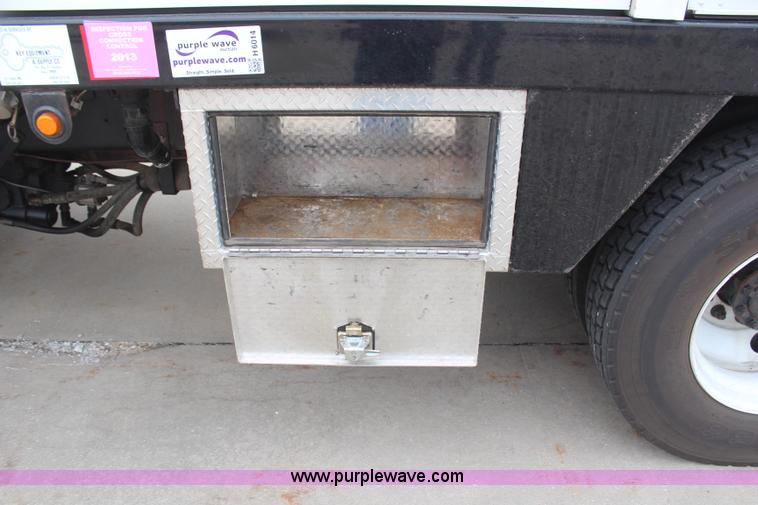 image for item H6014 2005 International DuraStar 4300 sewer jetter truck