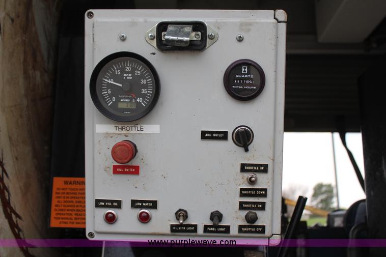 image for item H6014 2005 International DuraStar 4300 sewer jetter truck