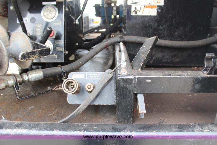 image for item H6014 2005 International DuraStar 4300 sewer jetter truck