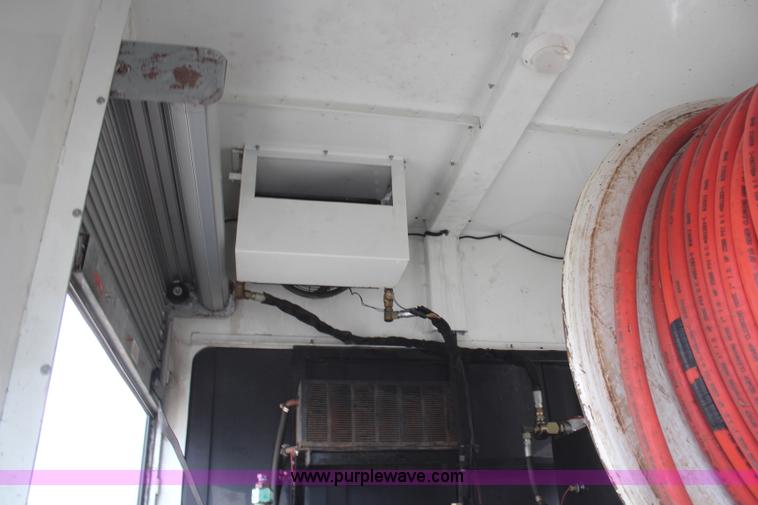 image for item H6014 2005 International DuraStar 4300 sewer jetter truck