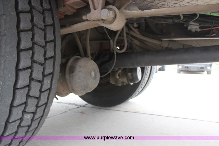 image for item H6014 2005 International DuraStar 4300 sewer jetter truck