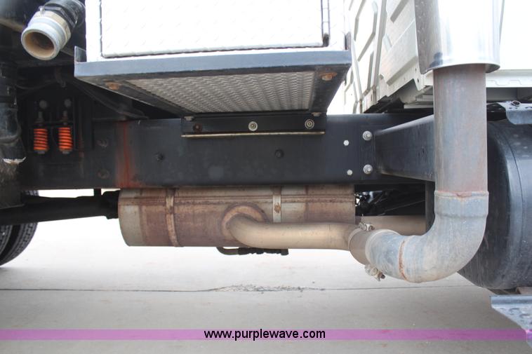 image for item H6014 2005 International DuraStar 4300 sewer jetter truck