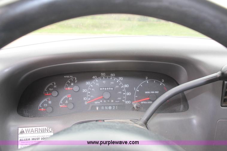 image for item H6015 2001 Ford F350 Super Duty XL flatbed truck