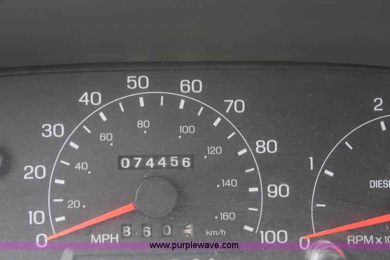 image for item H6015 2001 Ford F350 Super Duty XL flatbed truck