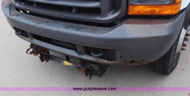 image for item H6015 2001 Ford F350 Super Duty XL flatbed truck