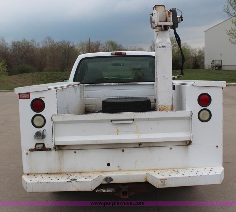 image for item H6016 2003 Ford F350 Super Duty XL utility truck