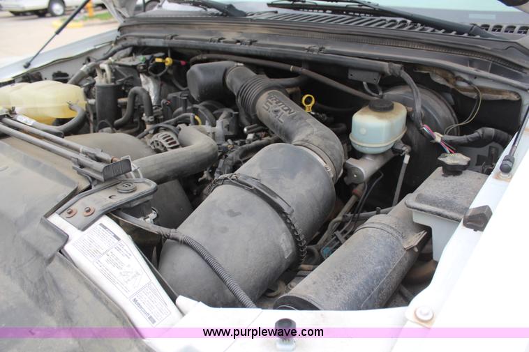 image for item H6016 2003 Ford F350 Super Duty XL utility truck