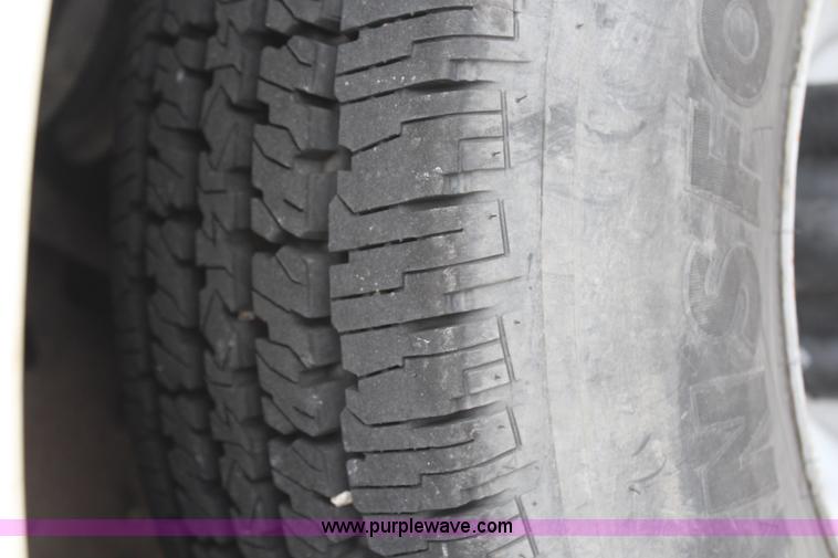 image for item H6016 2003 Ford F350 Super Duty XL utility truck