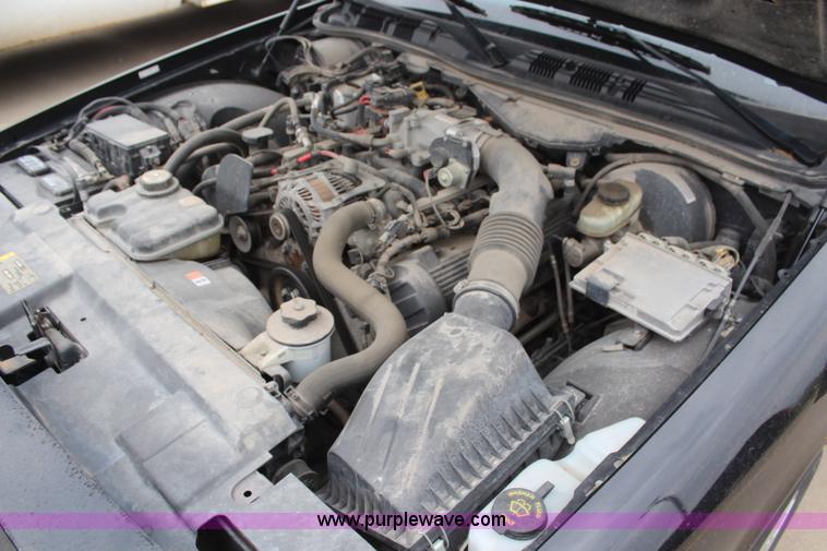 image for item H6017 2006 Ford Crown Victoria Police Interceptor